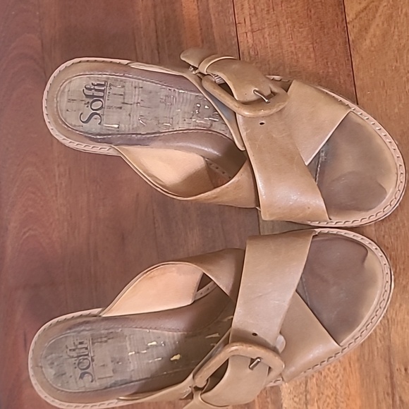 Sofft tan shoes - Picture 2 of 5